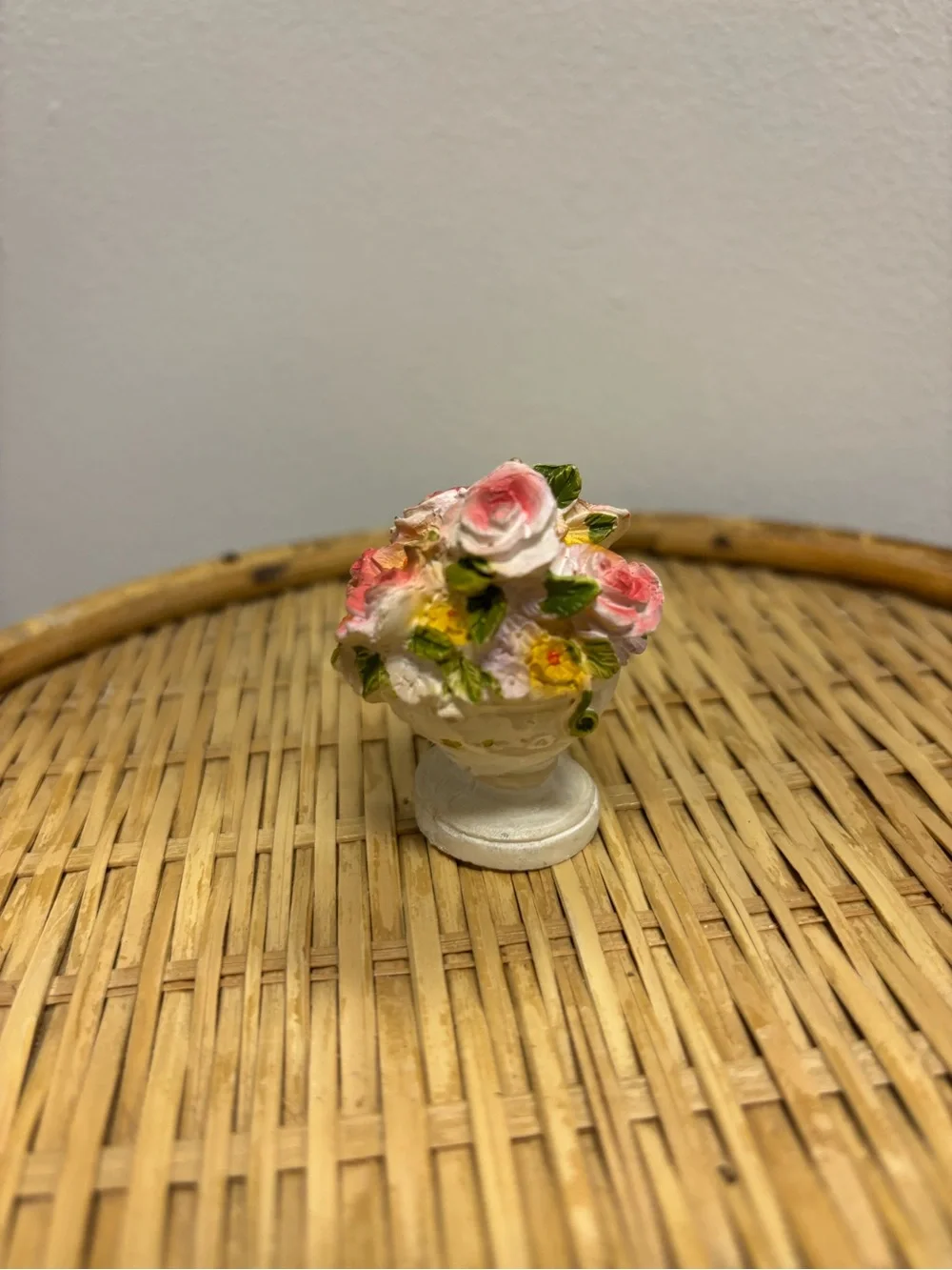 Decorative Pink Rose Bowl Figurine